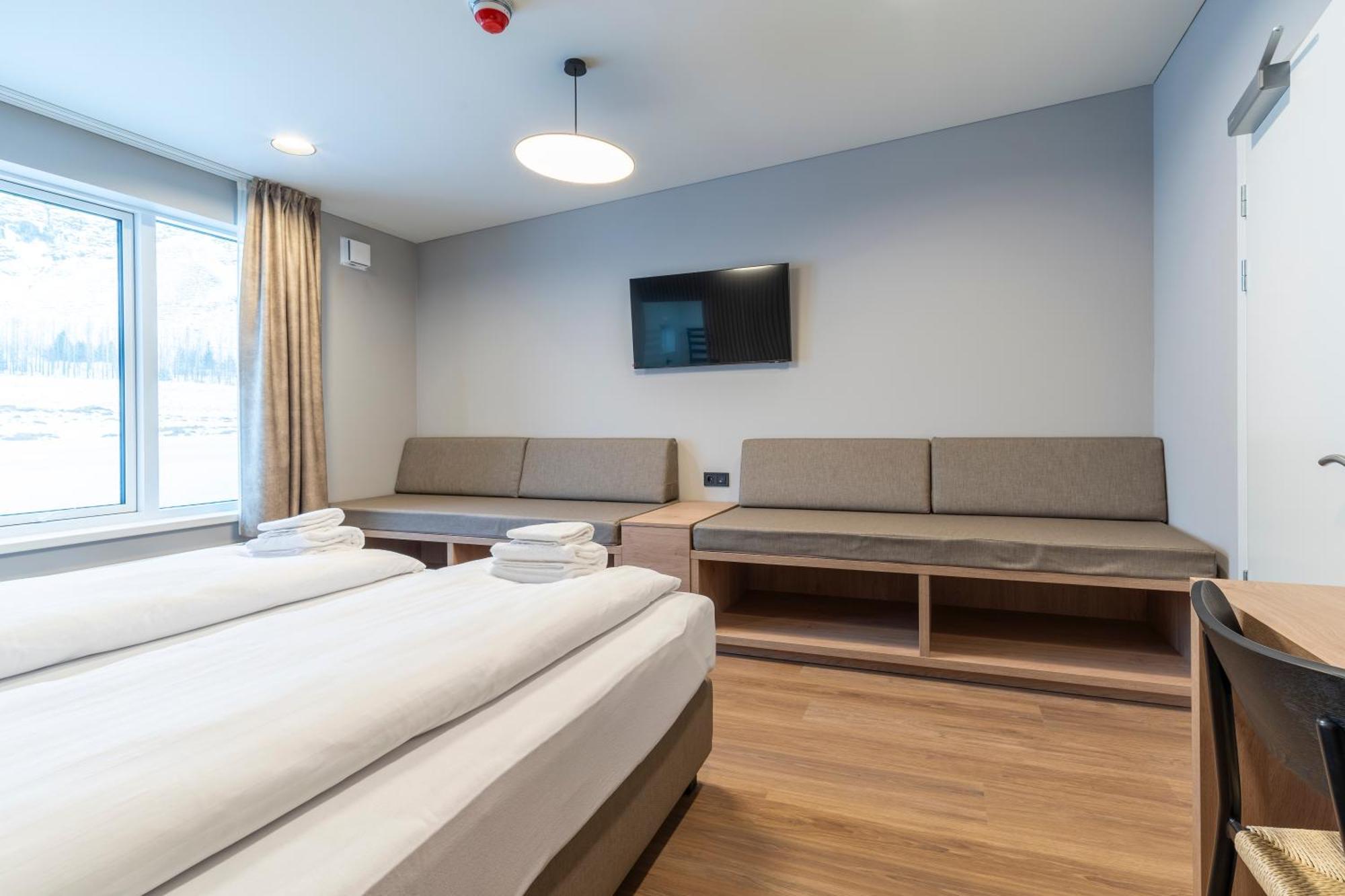Adventure Hotel Geirland Киркьюбайярклёйстюр Экстерьер фото